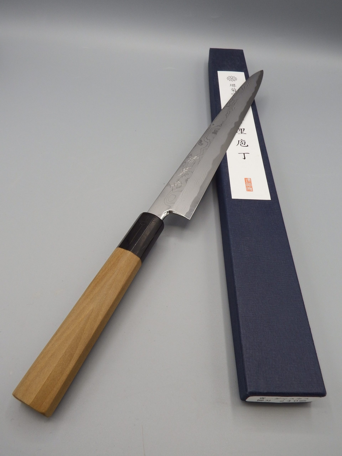 Sakai Kikumori Yanagiba finitura Suminagashi 240 mm