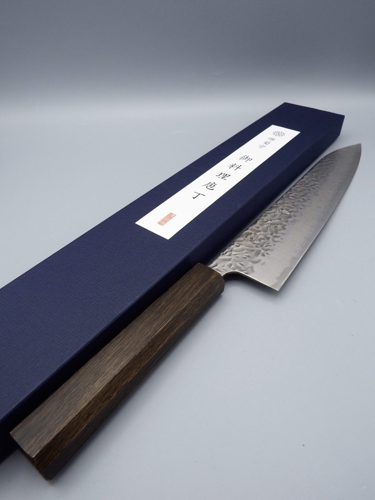 Sakai Kikumori Wa Gyuto 67 layers Tsuchime-Damascus