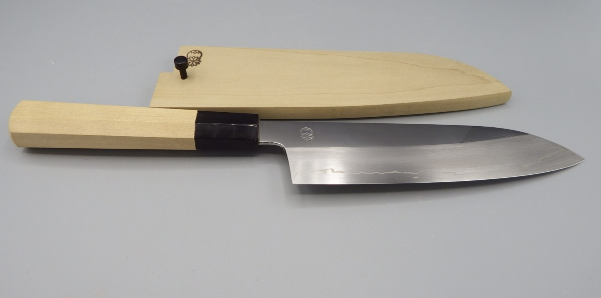 Sakai Kikumori Wa Santoku inox serie Choyo 180 mm