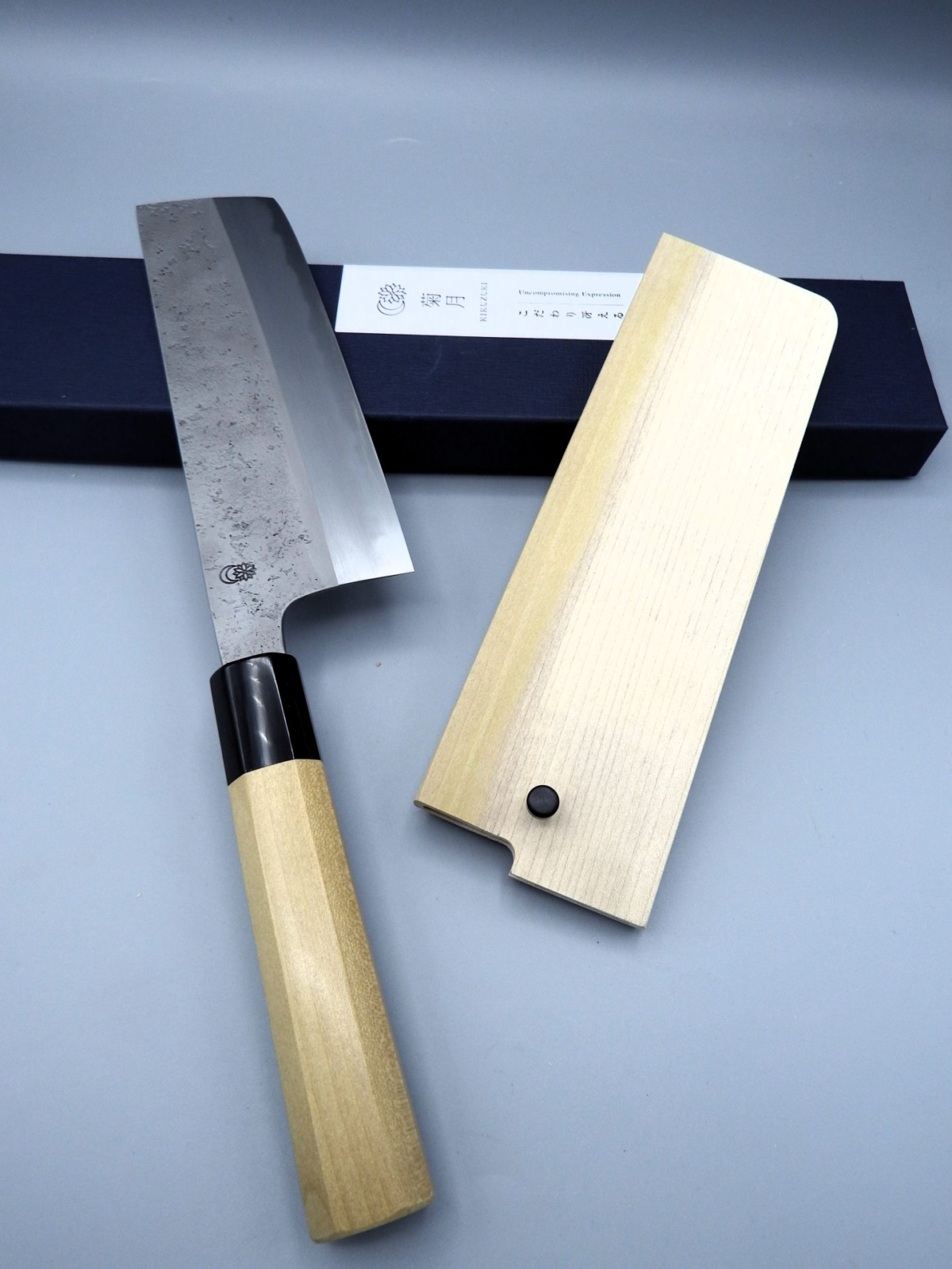 Sakai Kikumori Nakiri 180 mm Kikuzuki Rin