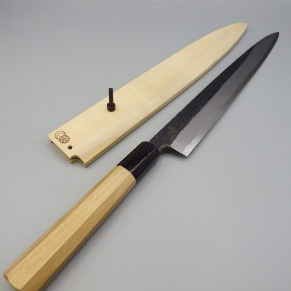 Sakai Kikumori Yanagiba Kikuzuki kurouchi 270 mm con fodero